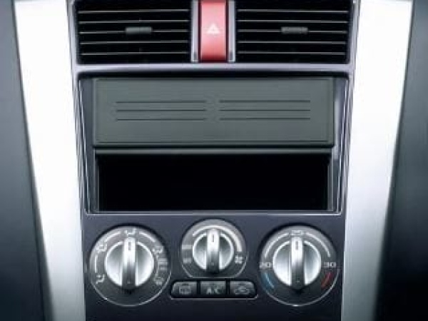 Mitsubishi Colt Plus 2007-2012